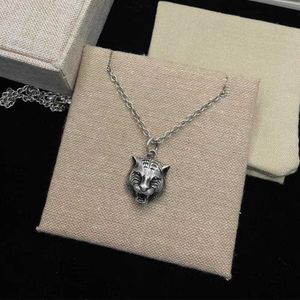 Design luxury jewelry Embossed Head Necklace Sweater Chain Men and Women INS Simple Couple