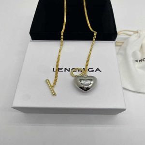 2023 New Luxury High Quality Fashion Jewelry for Family Heart Twist Brass Necklace Design Versatile Sweater Chain