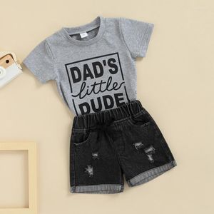 Kläder sätter baby pojkar tvådelar byxor kostade grå bokstäver tryck rund hals t-shirt och rippade jeans 3-24 månader