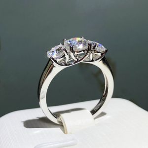 Eheringe Drei-Stein-Lab-Diamant-Ring 925er Sterlingsilber, Verlobungsring für Frauen, Brautschmuck, Party-Geschenk 230303