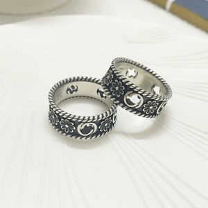 20% rabatt 2023 Nya lyxiga högkvalitativa modesmycken för silver Ancient Daisy Flower Double Par Par Par Old Ring Valentine's Day Gift