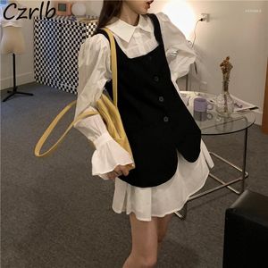 Arbetsklänningar sätter kvinnor Autumn High Street Vest Casual Fashion French Style Loose Flare Sleeve Vestido Harajuku Simple Solid Outfits