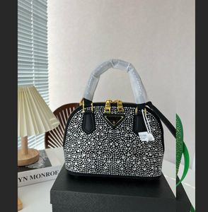 Bolsas de grife 2022 Alma Luxury ombro de luxo Bolsas de crossbody Bolsas de couro com relevo com trajas florais com mancal