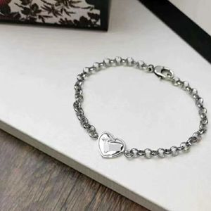 20% di sconto su tutti gli articoli 2023 Nuovi gioielli di moda di alta qualità di lusso per bracciali da uomo e da donna di lusso in stile vintage con bracciale a forma di cuore in argento sterling