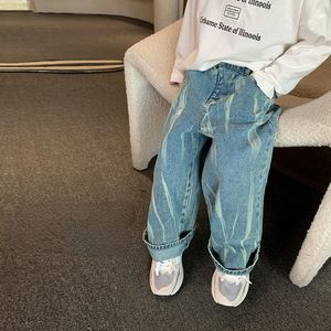 Jeans chłopcy z barwionym szerokim dżinsem LGE 2-8 lat Dzieci moda luźne swobodne dżinsy 230306