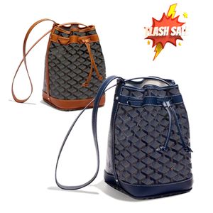 moda deri kova cep çantası yüksek kapasiteli omuz bayan erkekler çanta çizim lüks tasarımcı basit debriyaj çantaları petit flot l diyagonal çapraz vücut torbası