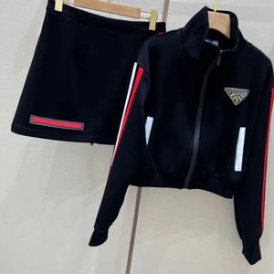 Completi da donna in due pezzi Abito giacca pantaloni corti abiti firmati capispalla abbigliamento di marca di lusso maniche lunghe abbigliamento sportivo stile tempo libero con taglia MLXL A131