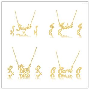 Pendanthalsbrev Letter Earing Gold rostfritt stål Chokers Halsband öronuppsättningar trendiga smycken som års gåva i 45 cm