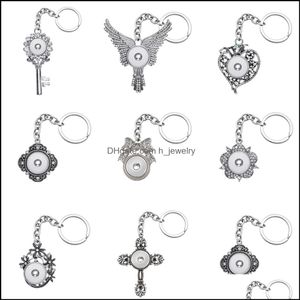 Keychains Lanyards Noosa Fashion Cross Flowers Mönster Rhinestone Snap Key Chains Fit 18mm knappar Keyrings Drop Leverans Accessori DH2PL