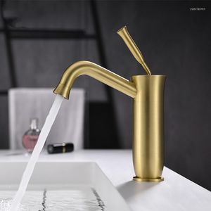 Bathroom Sink Faucets Northern Europe Style Brass Faucet Cold Single Handle Dual Control Basin Tap Gold Black Chrome