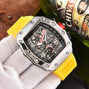 Все циферблаты работают Quartz Watch Fashion Black Silicone Mens Time Time Auto Date Men Designer Watch Оптовые мужские подарки.