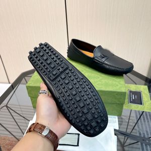 Marque de mode hommes mocassins chaussures habillées en cuir de vache pleine fleur Gommino conduite chaussures décontractées taille de fête 38-45