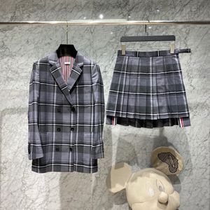 İki parçalı elbise tb marka ekose etek takımları set yün ceketler pilili etekler bayanlar Kore moda blazers kızlar jk üniforma ceketler 230306