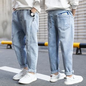 Jeans chłopcy mody dżinsowe spodnie chłopcy swobodny dżinsy w pełni mecz 4-16 lat mycie wody joggingowe spodni wiosna jesień w stylu koreański 230306