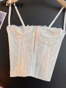 Zbiorniki damskie Camis seksowne hafty koronkowe wierzchołki gorset Bralette cami front guziki uprawa urocza kamizelka elegancka francuska elegancka imprezowa odzież 230306