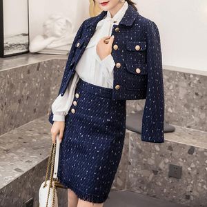 Vestido de duas peças outono inverno de manga comprida casaco blazer tweed mini saia de 2 peças conjuntos de escritórios elegantes fadies lojas de roupas 230303