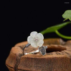 Küme Yüzükleri S925 STERLING Gümüş Retro Kakma Doğal Yeşim Beyaz Erik Çiçeği Vahşi Açık Yüzük