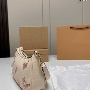 Luksusowe torby designerskie torebki na ramię torba crossbody TOTE 2024 MADA Moda tekstura skóra wielofunkcyjna przenośna pojemność Crescent Bag Factory Sales Bezpośrednia Sprzedaż