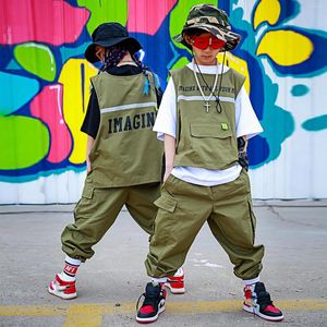 Abbigliamento da palcoscenico Costumi per spettacoli hip-hop per bambini Ragazzi Jazz Dance Kpop Abiti per ragazze Army Green Hiphop Rave Clothes DQS7190