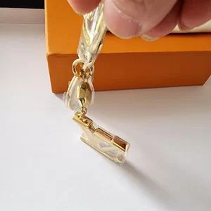 Högkvalitativ modekvinna Mans nyckelringar High QualTiy Alloy Fashionable Handmade Keychain Alloy Stylish Key Spuckle With Box1574