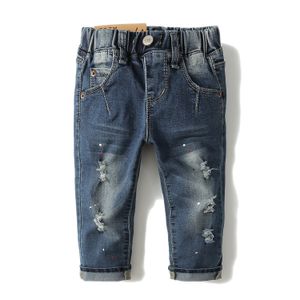 Jeans KIDSCOOL SPACE Baby Kind Jungen Zerrissene Loch Jeans Kleinkind Kinder Elastische Taille Distressed Denim Hosen 230306