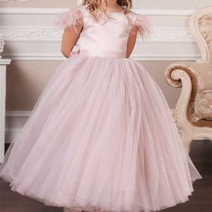 Flickans klänningar mode Baby Girl Princess Fly Feather Sleeve Tulle Dress Long Child Vintage Tutu Vestido Party Pageant Birthday Ball Gown 1-10y