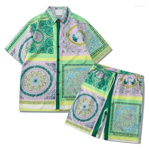 Mens Beach Tracksuits Green Cashew Flower Print Lous Shirts and Shorts Two Piece Set Summer Man Casual On Vacation Outfit Set