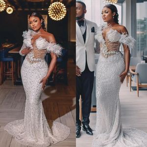 Sexy Beads Mermaid Wedding Dresses 2023 Sheer Neck Long Sleeve Bride Dress With Feather Bridal Gowns Vestido de Noiva