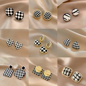 Black Stud White Houndstooth Woven Earings Vintage Square Ear Studs Fashion Jewelry Earrings for Women Gift