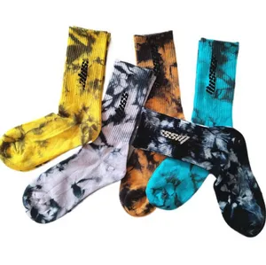 Calzini sportivi con confezione regalo tie-dye Calzini di marca europei e americani alla moda Lettere Calzini di cotone a tubo centrale Confezione da tre paia