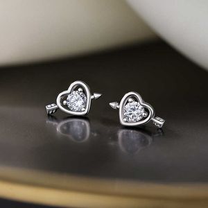 Stud Korean sparkling zircon heart-shaped suitable for girls cute angels and demons Asymmetric earrings Trend Party Jewelry New Year Gift G230602