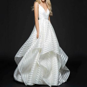 Festklänningar 2023 Ny backless spets midja liten svans Vackert ljus lyxig vit liten färsk enkel bröllopsklänning T230303