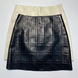 高品質のデザイナーPUレザースカート2023ファッションfレタープリントハイウエストヒップAラインスカート