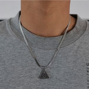 2023ss Original Tidy Man Ciondolo Snake Bone Chain Triangle Totem Collana Street Hip-Hop Clavicola Catena Accessori moda semplici