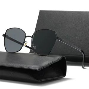 CH1991Piece Fashion Sunglasses Glasses Sunglasses Designer Men's Ladies Brown Case Black Metal Frame Dark Lens