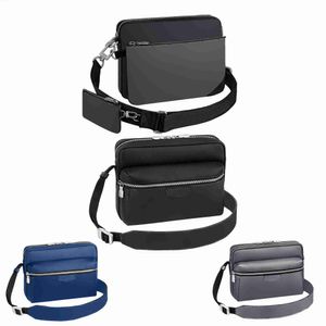 Mens Trio Outdoor Mensageiro Pochette Pochette Bola de Baço Luvis Designer de luxo M30830 M69443 Embreagem de couro de ombro com bolso de bolso de moeda Bolsa feminina