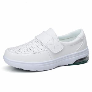 Dress Shoes Platform White Shoe Casual Comfortable Light Nurse Work Fashion Slip on Nonslip Loafers Chaussure Femme 230307