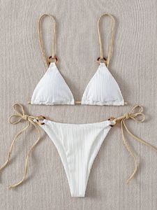 Kvinnors badkläder sexig bikini set söt vit vanlig ring länkad spaghetti rem triangel thong biquini baddräkt badkläder kvinnor baddräkt b0 230307