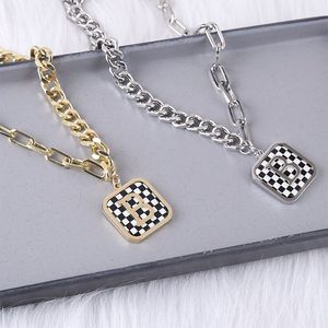 wholesale jewelry square pendant necklace fashion jewelry crystal pendan breastmilk jewelry necklaces designer Jewelry B letters checkerboard necklace