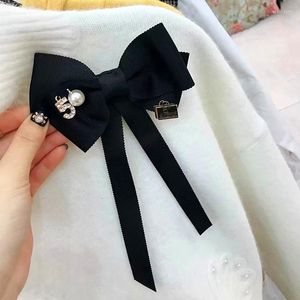 Brosches College Style Brosch Pins Sweet Bow Tie Tassel For Women Fashion Suit tygskjorta Corsage smycken krage Tillbehör