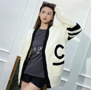 新しい女性セーターの女性春秋ルースカジュアルウーマンデザイナーセーターS-XL女性コート