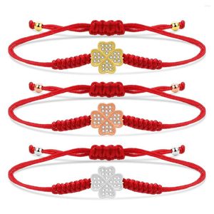 Cazibe bilezik beyaz kübik zirkonya kristal güzel dört kalp yonca bilezik kadınlar tibet şanslı düğüm kırmızı ip el yapımı mücevher hediyesi