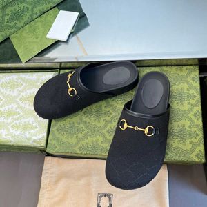 Newdesigner Frauen Paar Muggel Pantoffeln bedruckte Baotou flache Sandalen Leder Metall im Freien Strandschuhe