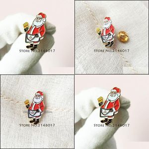 Pins broszki 50pcs Master Fartuch Pin Lapel Pin Santa Masonic Christmas Badge Mason Cartoon Xmas Men Custom Enomel Metal Pins broszka dro dhlpk