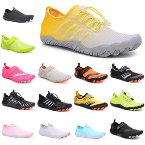 2023 Moda Sporları Gezen Ayakkabılar Sıradan Erkekler Kadın Beyaz Siyah Açık Gri Green Mavi Kırmızı Mor Koşuyor Açık Jogging Sneakers Trainers