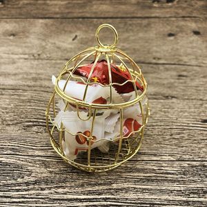 Подарочная упаковка 1pc Creative BirdCage Shape Golden Candy Box Hollow Metal Sweets коробки рождественские свадебные украшения для вечеринки по случаю дня рождения