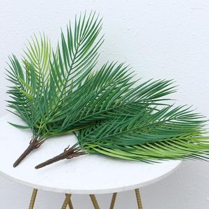 Decorative Flowers 9 Heads False Chrysalidocarpus Lutescens Palm Leaf Simulated Green Plant Home Furnishing Decoration Outdoor Wedding Scene