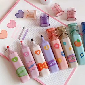 Highlighters 6pcslot Kawaii Highlighter Pens الملونة للبنات كتابة الكتابة على الجدران اللطيفة قرطاسية اليابانية Morandi Color Highlighters J230302