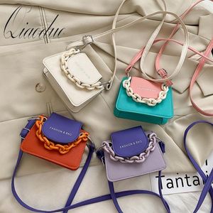 Akşam çantaları qiaoduo bayanlar basit çok yönlü çanta kadınlar mini crossbody akrilik zincir bayan hit renk PU deri omuz kese anahtarı