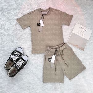 barnkläder ess baby set utomhus tee t-shirt pojkar flickor korta byxor set barns sommar kort ärm kostym storlek 130-160 a9aj#